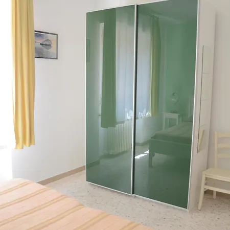 Holiday home Casa Serena In Centro Con Giardino E Posto Auto - Garden And Parking